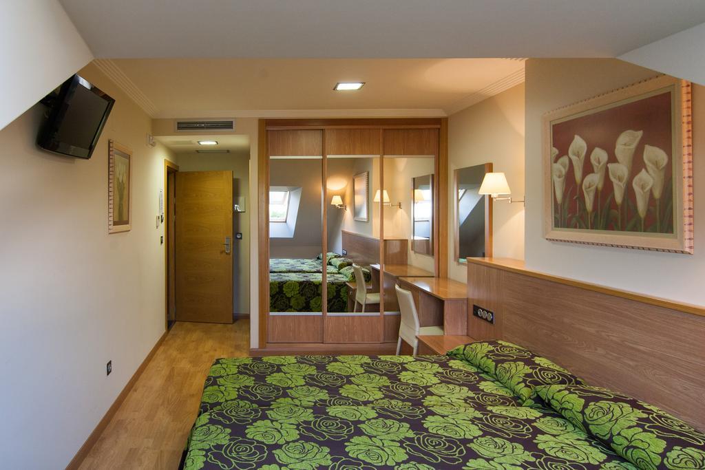 Hotel Pontus Veteris Sanxenxo Zimmer foto