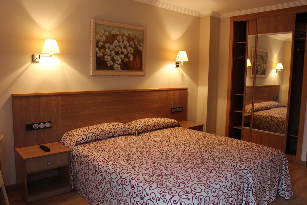 Hotel Pontus Veteris Sanxenxo Zimmer foto
